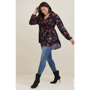 Torrid Twill Smocked Button Front Tunic - Size 3X - Multicolored